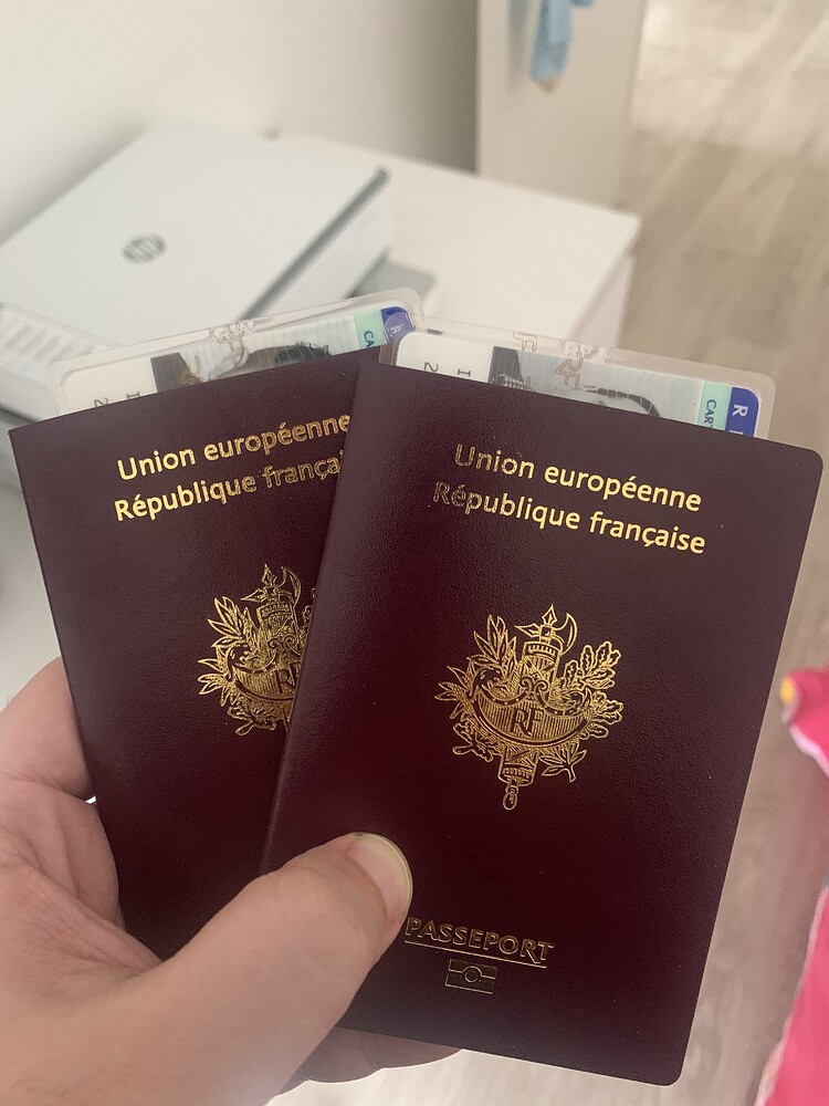 FORUM 2 NATURALISATION PAR DECRET Étapes ADN + CNI + Passeport